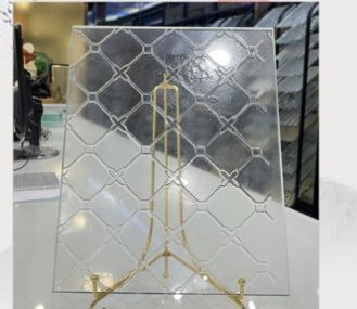 Quatrefoil Lattice decorative glass sample