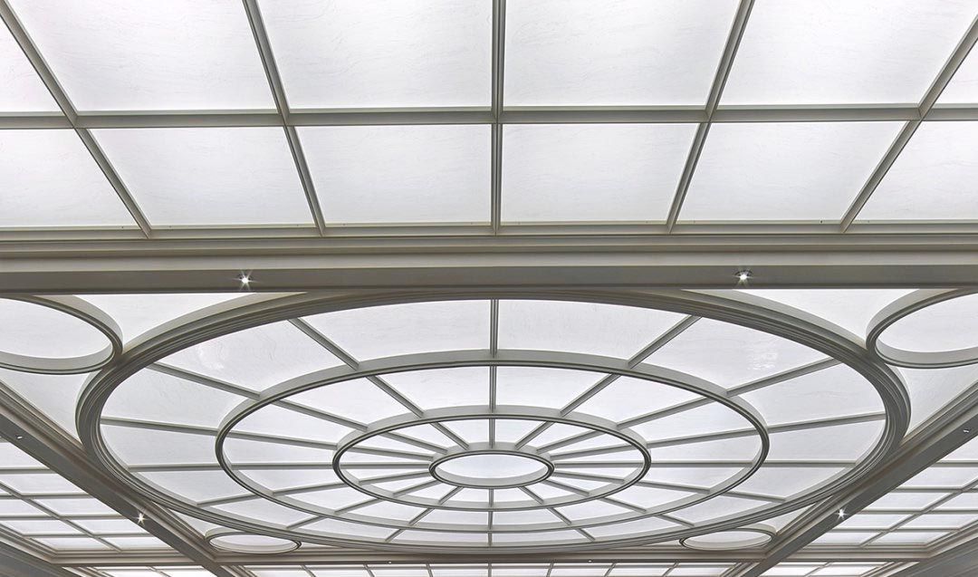 Decorative laminated glass laylight in a luxury hotel