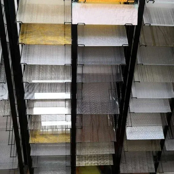 Wire, Silk & Fabric Laminated Glass collection reference DG-22-03