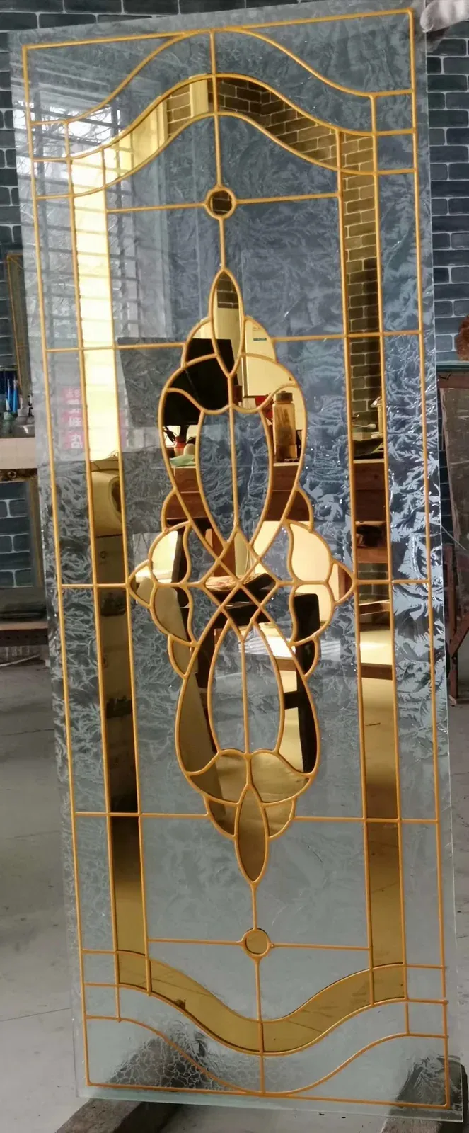 Copper Strip Inlaid Glass collection reference DG-33-04